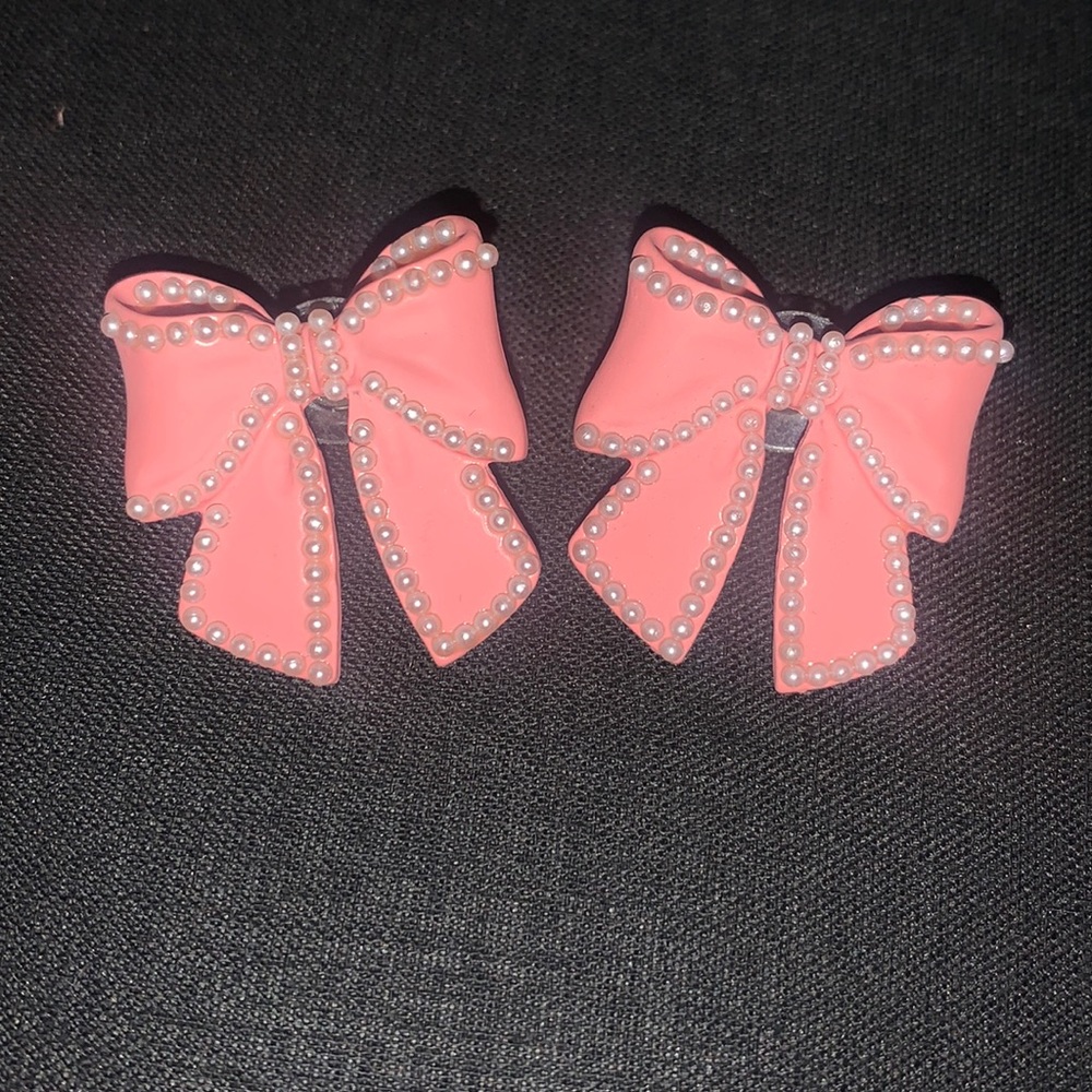 Pink Bowknot earrings!